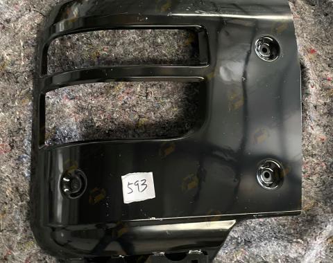 Бампер левая часть черная  SITRAK 711W41610-5621